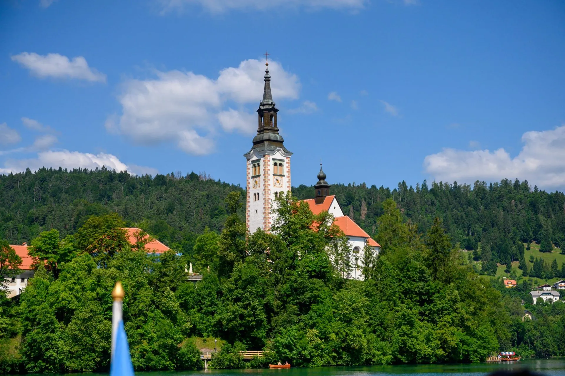 ブレッド湖の島の教会