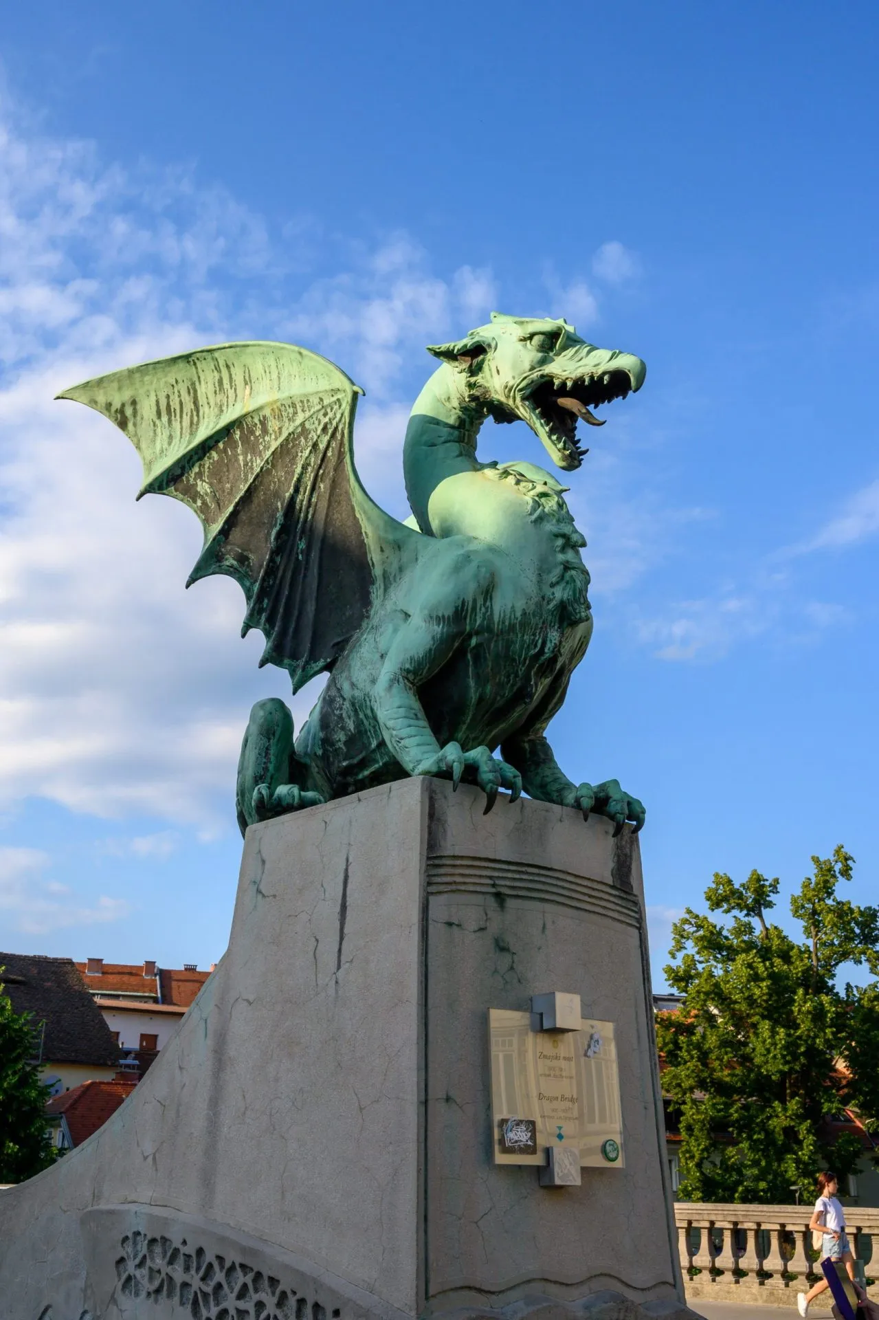 リュブリャナのシンボルのドラゴン像