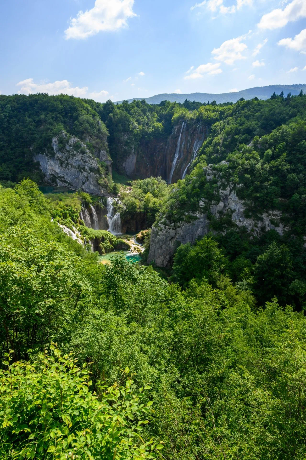 プリトヴィツェのメインの大きな滝