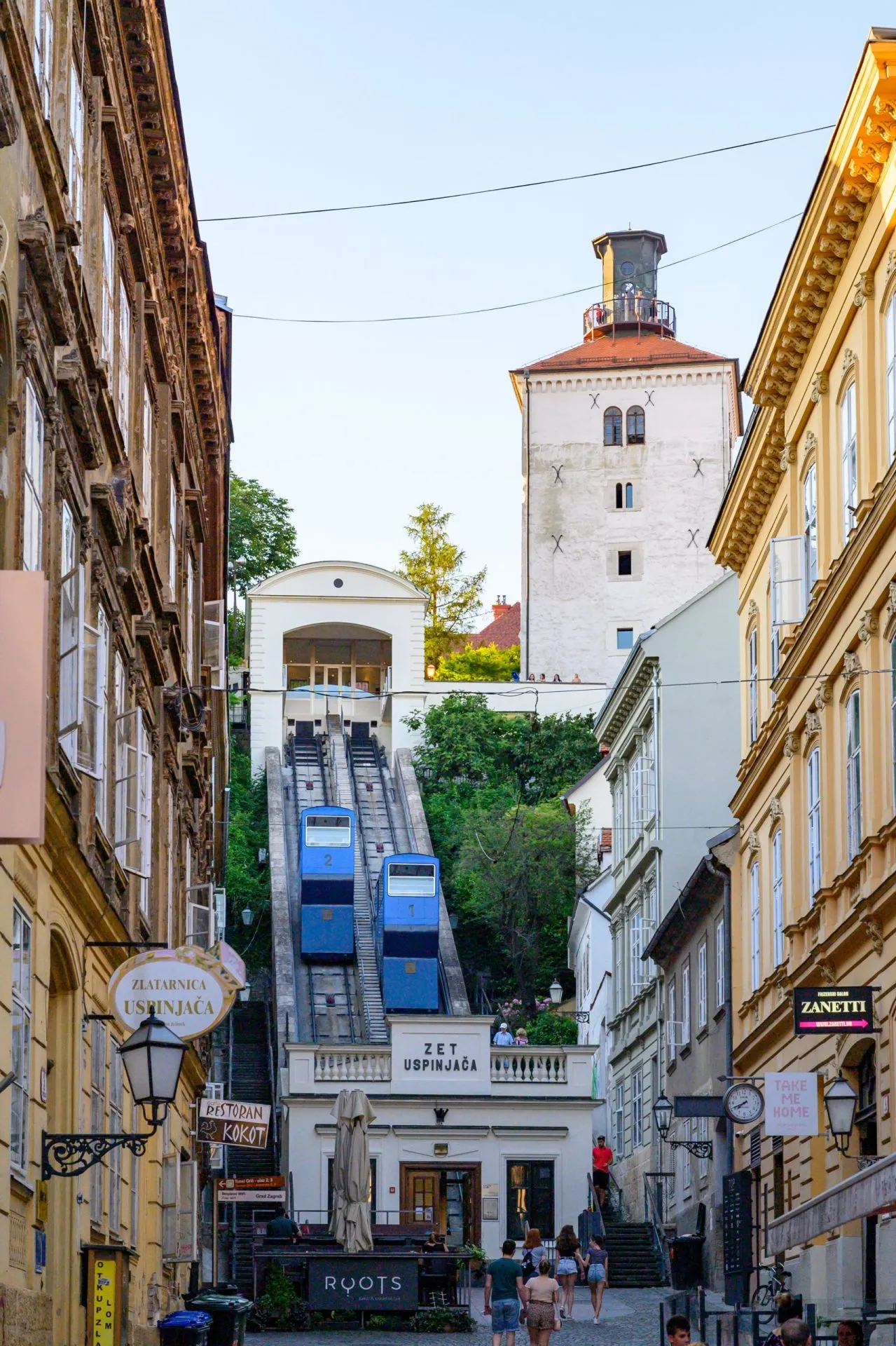 世界最短のケーブルカー