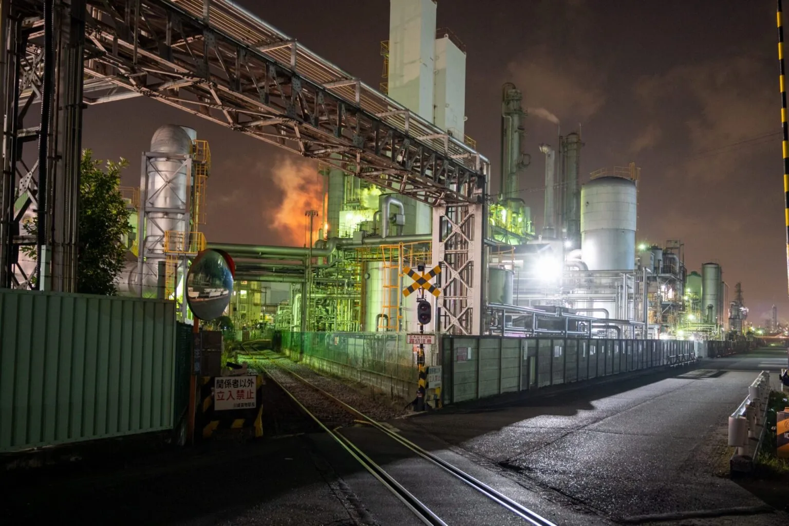 プラントの明かり