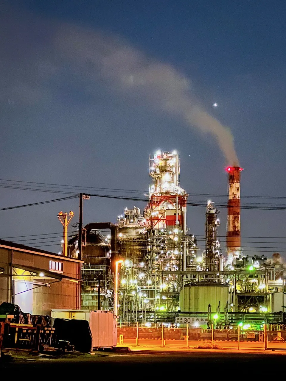 工場地帯の夜景