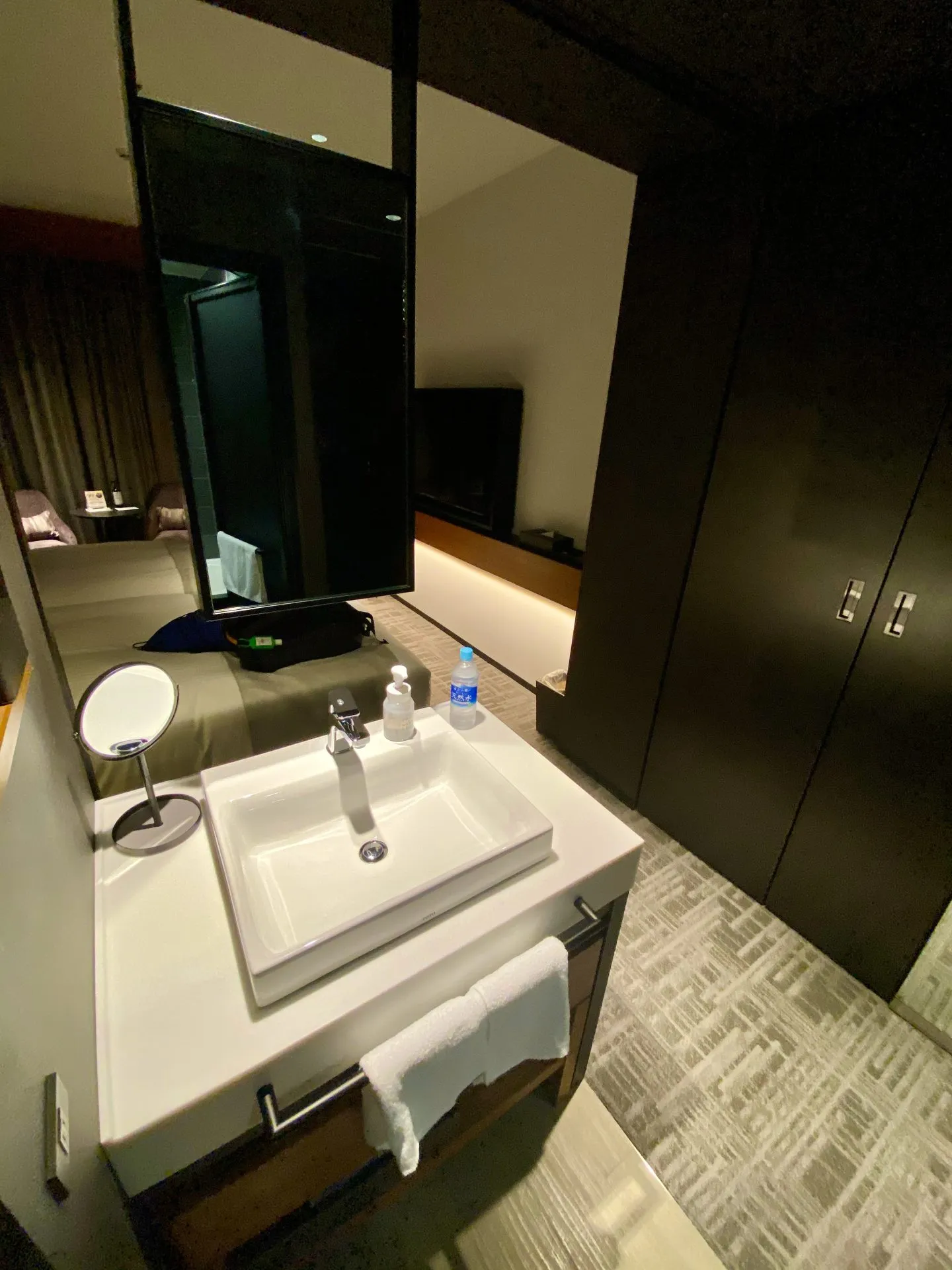 おしゃれなホテルの内装