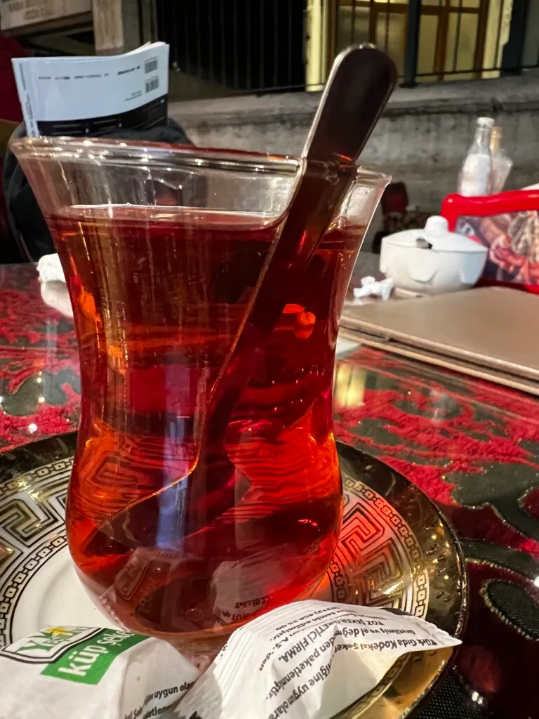トルコのチャイ（紅茶）