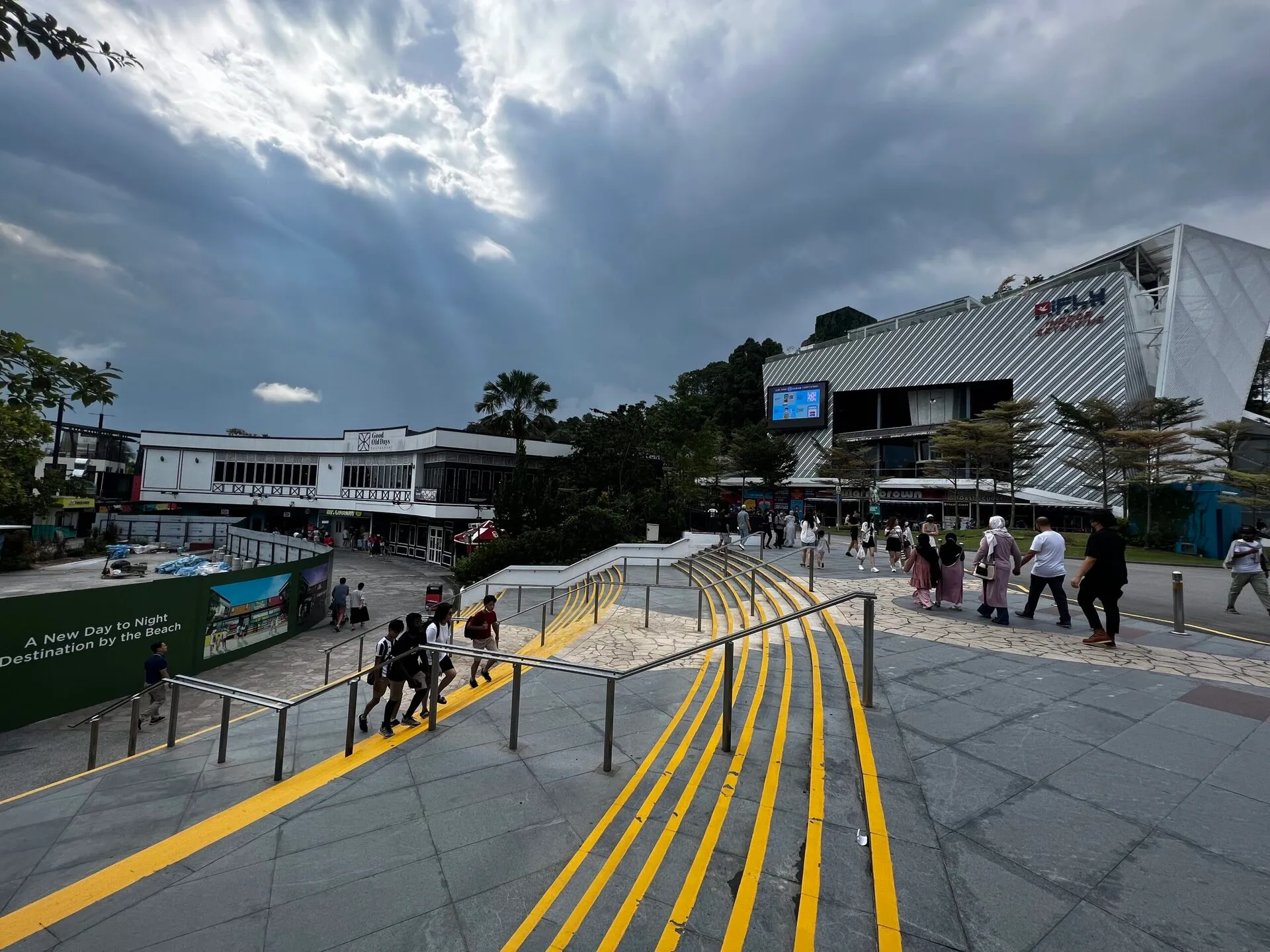 変貌したセントーサ島
